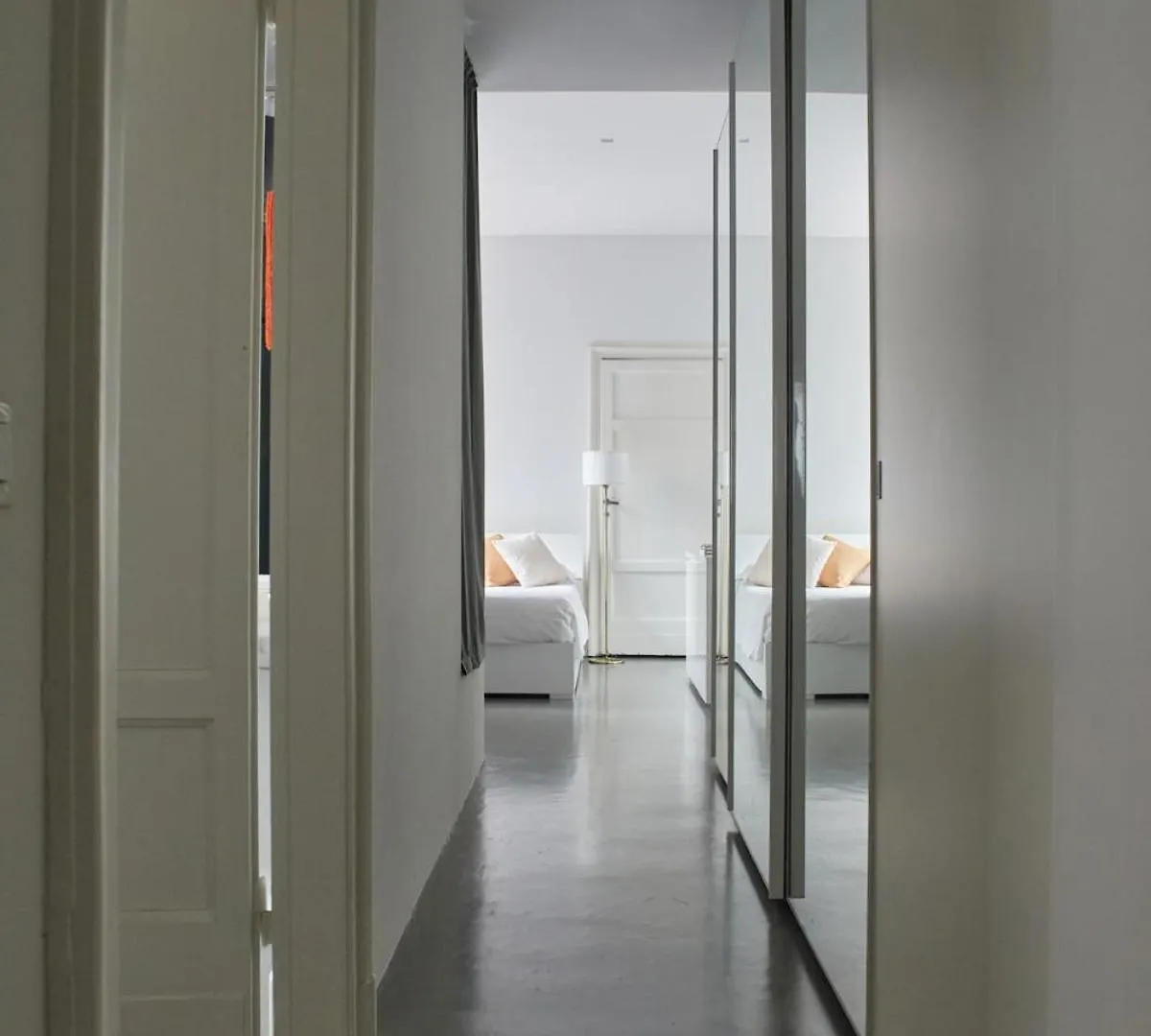 Design Apartment - Zona Bocconi Milan