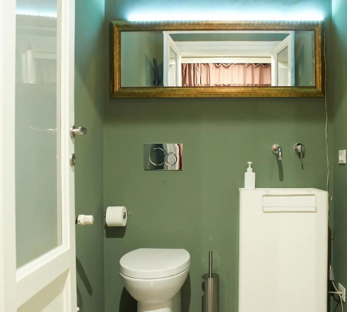 Design Apartment - Zona Bocconi Milan
