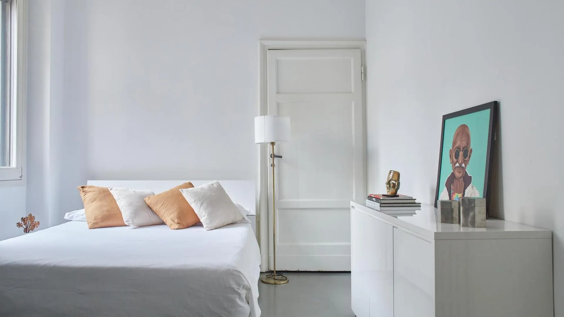 Design Apartment - Zona Bocconi Milan